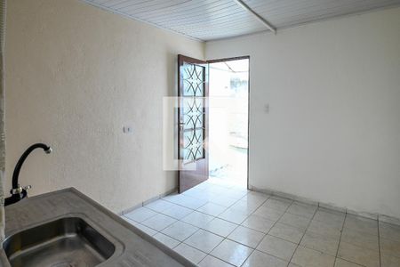 Sala de casa para alugar com 1 quarto, 40m² em Vila Santo Estéfano, São Paulo