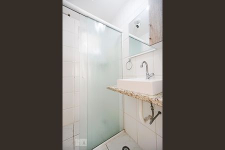 Banheiro de apartamento para alugar com 3 quartos, 60m² em Vila Bela, São Paulo