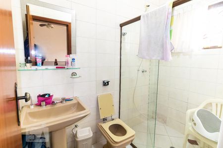 Casa à venda com 330m², 4 quartos e sem vagaBanheiro da Suíte 3