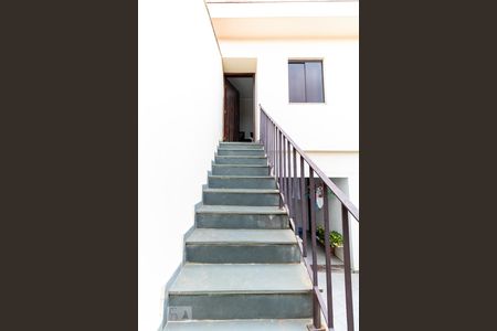 Casa à venda com 330m², 4 quartos e sem vagaEscada