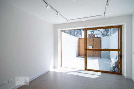 Sala de casa para alugar com 2 quartos, 120m² em Cidade Monções, São Paulo