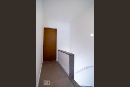 Casa à venda com 120m², 2 quartos e sem vaga Casa à venda com 120m², 2 quartos e sem vagaCorredor Quartos