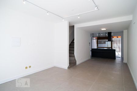 Sala de casa para alugar com 2 quartos, 120m² em Cidade Monções, São Paulo