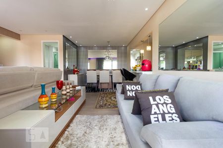 Sala de apartamento à venda com 3 quartos, 75m² em Ferreira, São Paulo