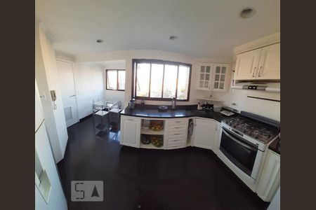 Apartamento à venda com 240m², 5 quartos e 3 vagasCozinha