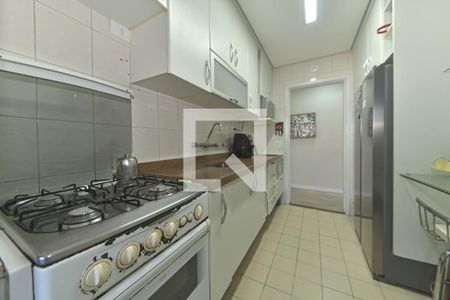 Cozinha de apartamento à venda com 3 quartos, 76m² em Vila Gumercindo, São Paulo