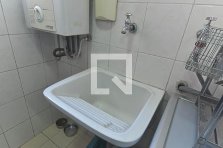 Lavanderia de apartamento à venda com 3 quartos, 76m² em Vila Gumercindo, São Paulo