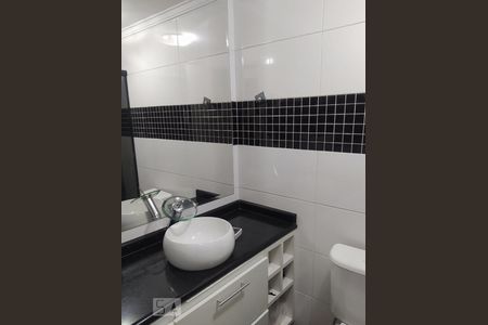 Banheiro de apartamento à venda com 2 quartos, 54m² em Vila Roque, São Paulo