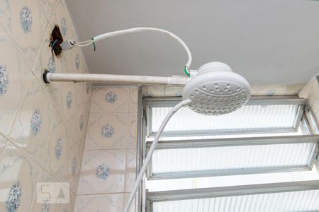 Apartamento à venda com 48m², 2 quartos e 1 vaga Apartamento à venda com 48m², 2 quartos e 1 vagaBanheiro - Chuveiro elétrico