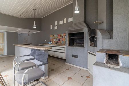 Casa de condomínio para alugar com 320m², 4 quartos e 4 vagas Casa de condomínio para alugar com 320m², 4 quartos e 4 vagasEspaço Gourmet