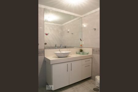 Apartamento à venda com 80m², 3 quartos e 1 vaga Apartamento à venda com 80m², 3 quartos e 1 vagaBANHEIRO