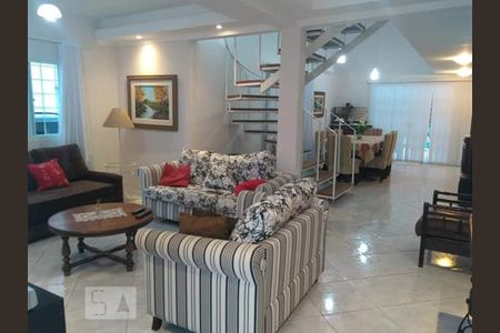 Sala de casa para alugar com 5 quartos, 250m² em Canasvieiras, Florianópolis