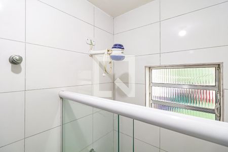 Banheiro Social de kitnet/studio para alugar com 1 quarto, 22m² em Vila Gomes, São Paulo