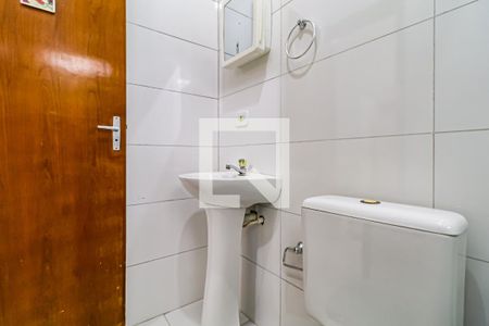 Banheiro Social de kitnet/studio para alugar com 1 quarto, 22m² em Vila Gomes, São Paulo