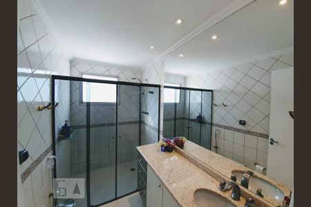 Apartamento para alugar com 123m², 3 quartos e 2 vagas Apartamento para alugar com 123m², 3 quartos e 2 vagasBanheiro da suíte