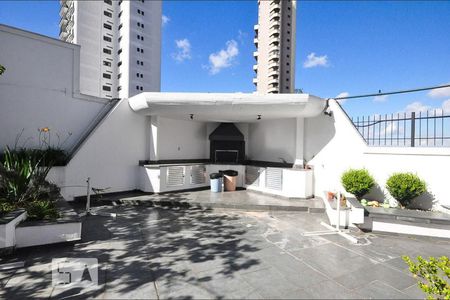 Apartamento para alugar com 123m², 3 quartos e 2 vagas Apartamento para alugar com 123m², 3 quartos e 2 vagasÁrea comum - Churrasqueira