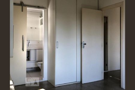 Apartamento à venda com 70m², 1 quarto e 1 vagaQuarto