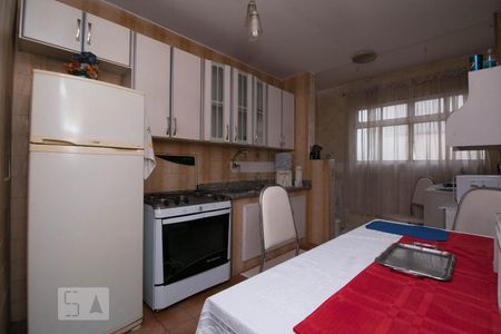 Apartamento à venda com 75m², 2 quartos e sem vaga Apartamento à venda com 75m², 2 quartos e sem vagaCozinha - Armários
