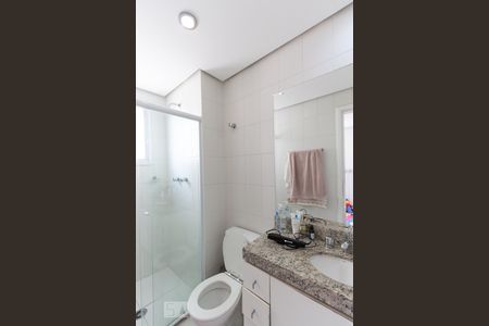 Apartamento à venda com 87m², 2 quartos e 2 vagasBanheiro da suíte 2