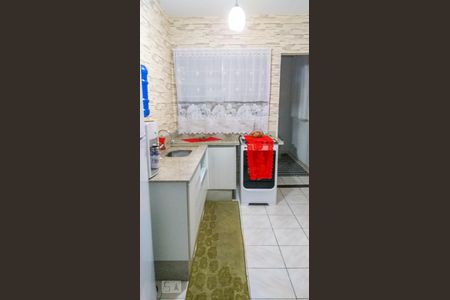 Casa à venda com 98m², 2 quartos e sem vaga Casa à venda com 98m², 2 quartos e sem vagaCozinha