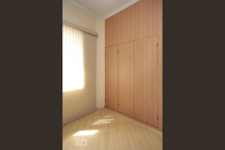 Apartamento à venda com 55m², 1 quarto e sem vagaArmário