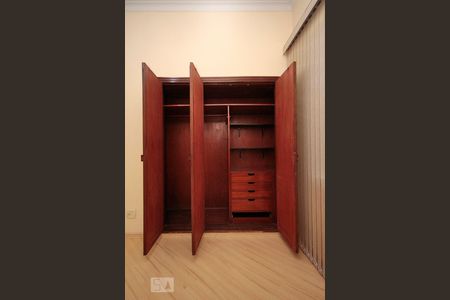 Apartamento à venda com 55m², 1 quarto e sem vagaArmário