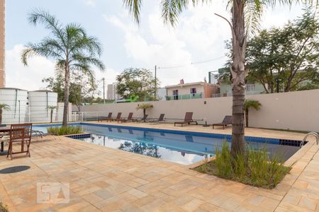 Apartamento para alugar com 60m², 2 quartos e 1 vaga Apartamento para alugar com 60m², 2 quartos e 1 vagaÁrea comum – Piscina