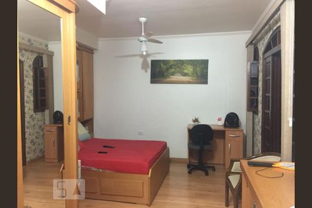 Suíte de casa para alugar com 3 quartos, 190m² em Vila Nhocune, São Paulo