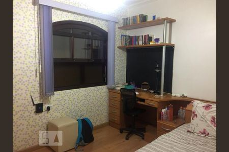 Quarto 1 de casa para alugar com 3 quartos, 190m² em Vila Nhocune, São Paulo
