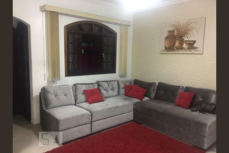 Sala de casa para alugar com 3 quartos, 190m² em Vila Nhocune, São Paulo