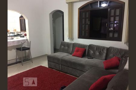 Sala de casa para alugar com 3 quartos, 190m² em Vila Nhocune, São Paulo