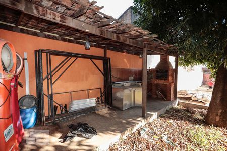 Casa à venda com 300m², 3 quartos e sem vaga Casa à venda com 300m², 3 quartos e sem vagaChurrasqueira