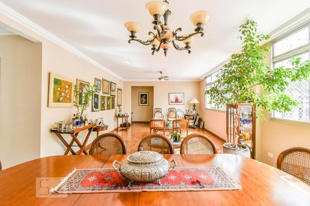 Sala de apartamento à venda com 4 quartos, 200m² em Jardim Paulista, São Paulo