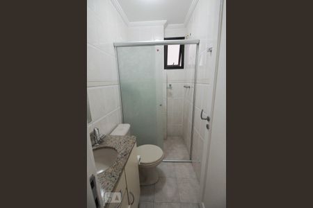 banheiro de apartamento para alugar com 3 quartos, 76m² em Vila Guilherme, São Paulo