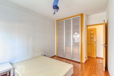 Primeiro dormitório de apartamento à venda com 3 quartos, 90m² em Vila Nova Conceição, São Paulo