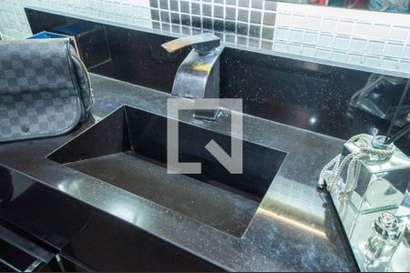 Apartamento para alugar com 100m², 1 quarto e 1 vaga Apartamento para alugar com 100m², 1 quarto e 1 vagaBanheiro da Suíte