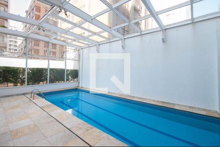 Apartamento para alugar com 100m², 1 quarto e 1 vaga Apartamento para alugar com 100m², 1 quarto e 1 vagaÁrea comum - Piscina