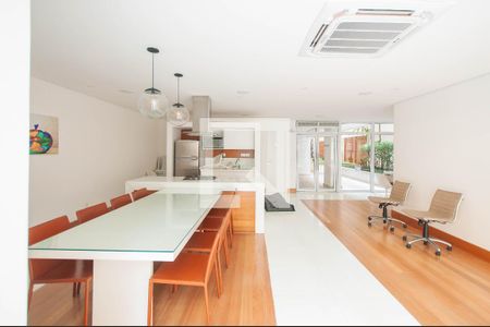 Apartamento para alugar com 100m², 1 quarto e 1 vaga Apartamento para alugar com 100m², 1 quarto e 1 vagaÁrea comum - Salão de festas