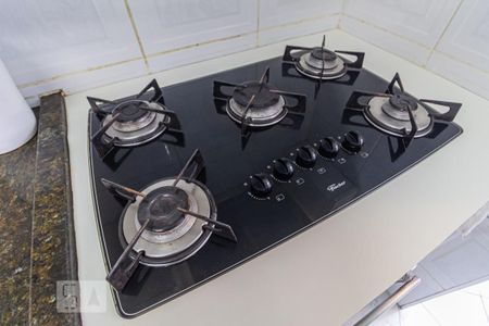 Apartamento para alugar com 77m², 2 quartos e 1 vagaCozinha - Cooktop