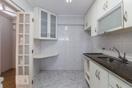 Apartamento para alugar com 77m², 2 quartos e 1 vagaCozinha