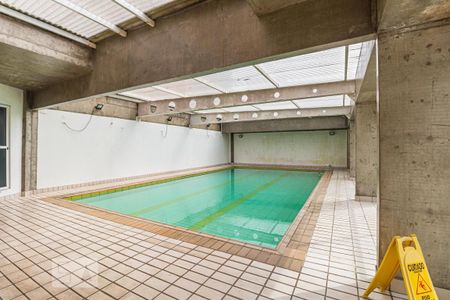 Apartamento para alugar com 77m², 2 quartos e 1 vagaÁrea comum - Piscina