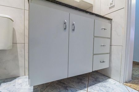Apartamento para alugar com 77m², 2 quartos e 1 vagaBanheiro