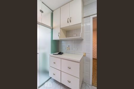 Apartamento para alugar com 77m², 2 quartos e 1 vagaCozinha - Armários