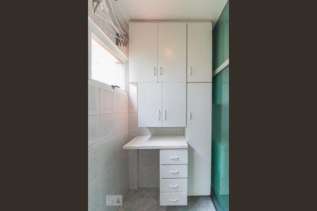 Apartamento para alugar com 77m², 2 quartos e 1 vagaÁrea de Serviço