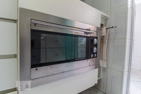Apartamento para alugar com 77m², 2 quartos e 1 vagaCozinha - Forno