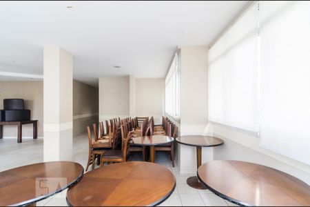 Apartamento para alugar com 60m², 2 quartos e 2 vagas Apartamento para alugar com 60m², 2 quartos e 2 vagasÁrea comum - Salão de festas
