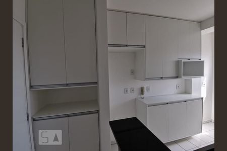 Cozinha de apartamento à venda com 2 quartos, 54m² em Vila Andrade, São Paulo