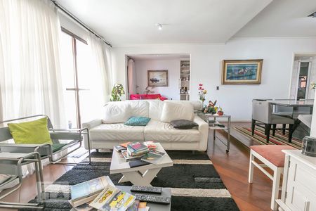 Sala de apartamento à venda com 3 quartos, 154m² em Vila Pompéia, São Paulo