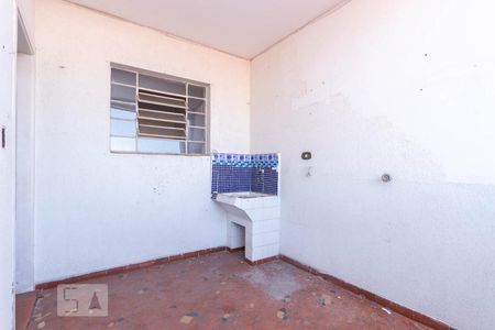 Apartamento para alugar com 75m², 2 quartos e sem vagaÁrea de serviço