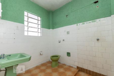 Apartamento para alugar com 75m², 2 quartos e sem vagaBanheiro 